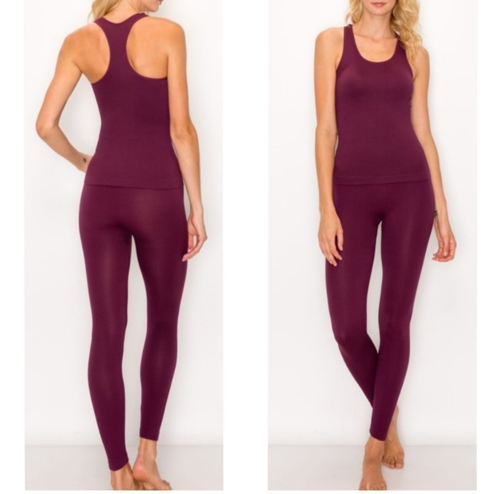 Seamless Ribbed racerback tank top and leggings - Picture 1 of 6